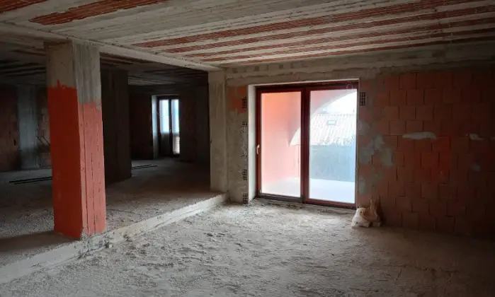 Rexer-Ospedaletto-dAlpinolo-Villa-da-ultimare-nel-parco-del-Partenio-ad-Ospedaletto-dAlpinolo-Salone