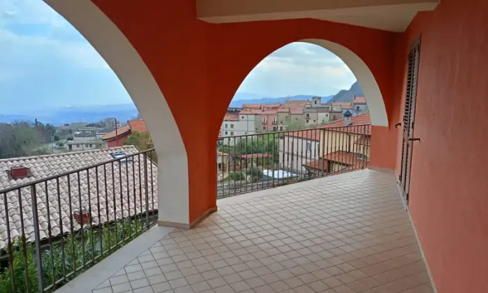 Rexer-Ospedaletto-dAlpinolo-Villa-da-ultimare-nel-parco-del-Partenio-ad-Ospedaletto-dAlpinolo-Terrazzo