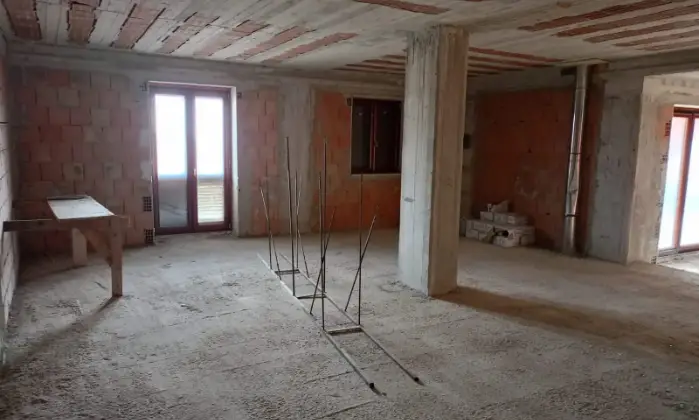 Rexer-Ospedaletto-dAlpinolo-Villa-da-ultimare-nel-parco-del-Partenio-ad-Ospedaletto-dAlpinolo-Salone