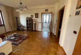 Rexer-San-Mango-sul-Calore-Villa-piani-mq-con-garagecantinauliveto-Altro