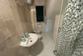 Rexer-Giugliano-in-Campania-Appartamento-in-fitto-nuovo-arredato-e-accogliente-Bagno