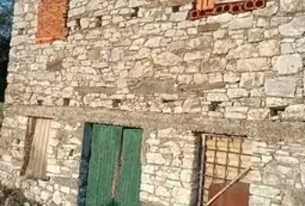 Rexer-Calice-al-Cornoviglio-Fabbricato-in-pietra-con-terreno-Calice-al-CornoviglioSP-Garage