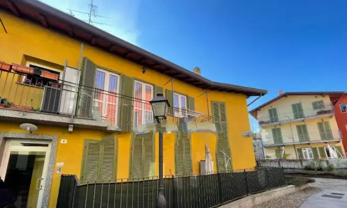 Rexer-Somma-Lombardo-Bilocale-via-Guido-Visconti-di-Modrone-Terrazzo