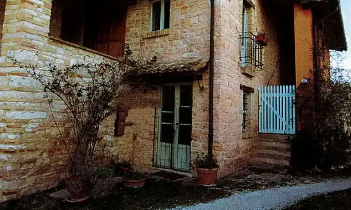 Rexer-Cagli-Casalecascina-in-vendita-in-frazione-Paravento-Terrazzo