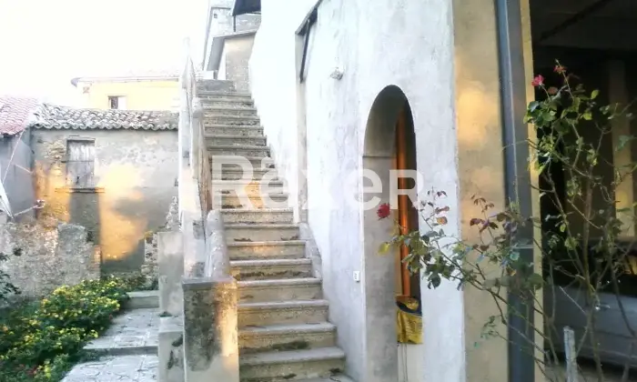 Rexer-Briatico-Quadrilocale-in-vendita-in-via-Gravazio-Sciconi-Altro