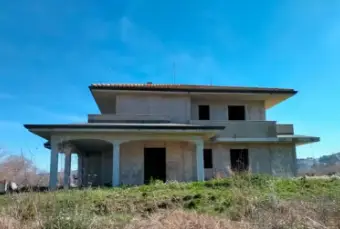 Rexer-Collecorvino-Villa-in-vendita-a-COLLECORVINO-Giardino