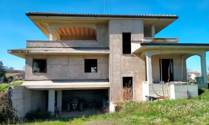 Rexer-Collecorvino-Villa-in-vendita-a-COLLECORVINO-Giardino