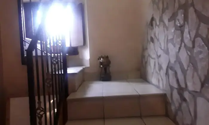 Rexer-Polla-Vendesi-Casa-a-Polla-Altro