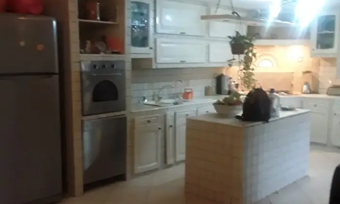 Rexer-Polla-Vendesi-Casa-a-Polla-Cucina
