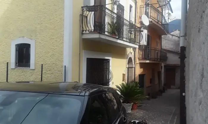 Rexer-Polla-Vendesi-Casa-a-Polla-Altro