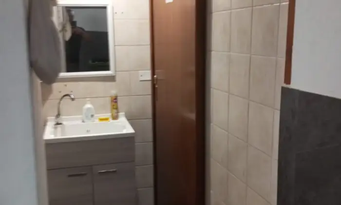 Rexer-Edolo-Immobile-in-vendita-in-Piazza-Martiri-della-Libert-ad-Edolo-Bagno