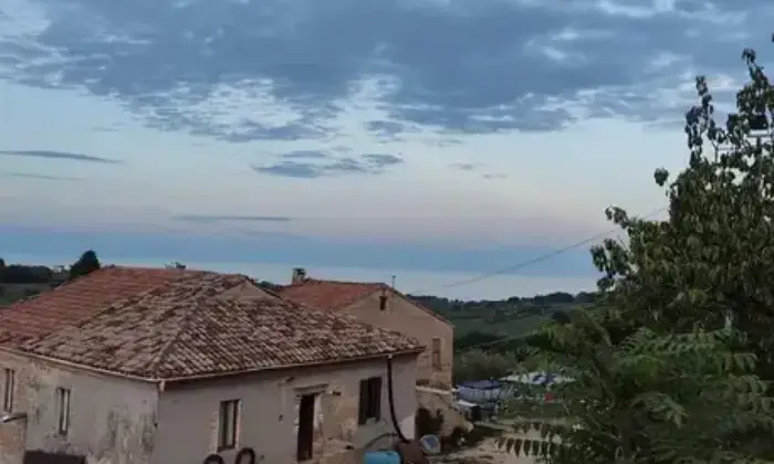 Rexer-Civitanova-Marche-Casa-colonica-in-vendita-a-CIVITANOVA-MARCHE-MC-Terrazzo