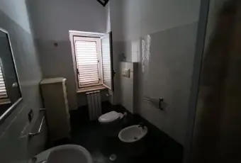 Rexer-Rovito-Vendesi-appartamento-al-primo-piano-a-Rovito-BAGNO