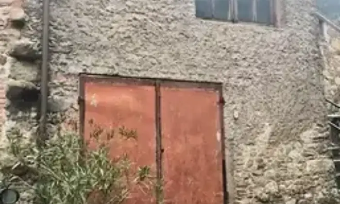 Rexer-Borgo-a-Mozzano-Garage-pi-rustico-in-via-del-Molinetto-a-Borgo-Mozzano-Terrazzo