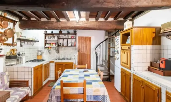 Rexer-Cortona-Terratetto-unifamiliare-via-Giuseppe-Garibaldi-a-Cortona-Cucina