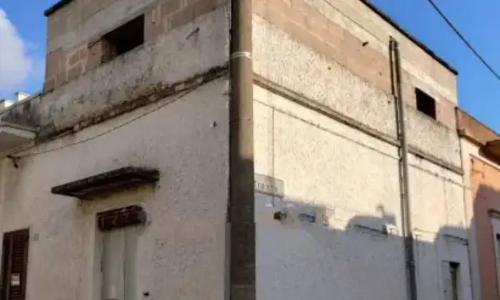 Rexer-Ruffano-Rustico-via-Duca-degli-Abruzzi-Supersano-Garage