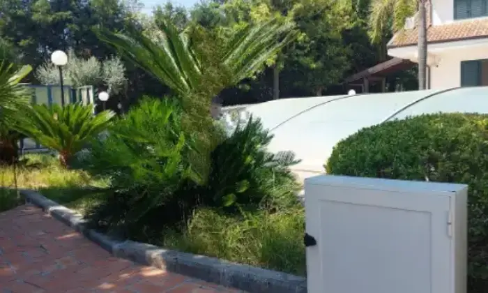 Rexer-Roccella-Ionica-Villa-in-vendita-in-strada-Statale-Jonica-snc-Roccella-Ionica-Giardino