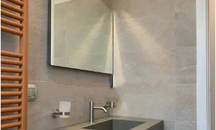 Rexer-Grignasco-Monolocale-via-Bernardo-Vittone-Bagno