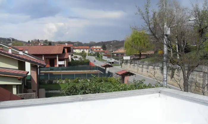 Rexer-Cuceglio-Villetta-a-schiera-in-Piazza-Porta-Pia-Cuceglio-TERRAZZO