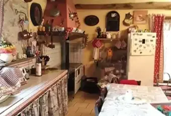 Rexer-Bardineto-Vendesi-villa-su-due-piani-Altro