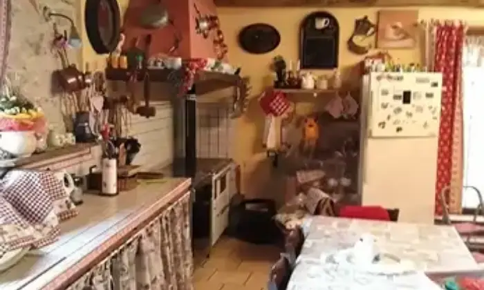 Rexer-Bardineto-Vendesi-villa-su-due-piani-Altro