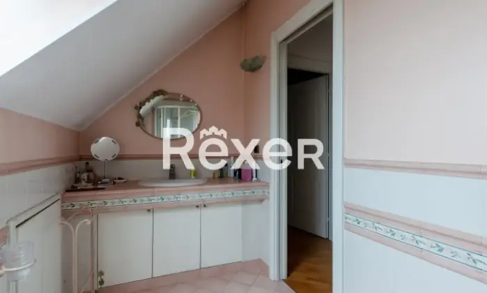 Rexer-VIMERCATE-Attico-signorile-su-due-livelli-Cucina