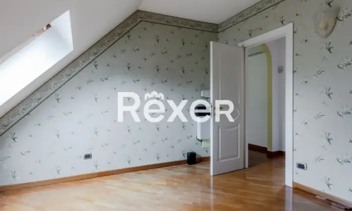 Rexer-VIMERCATE-Attico-signorile-su-due-livelli-Altro