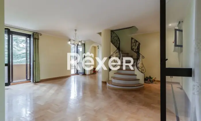 Rexer-VIMERCATE-Attico-signorile-su-due-livelli-Altro