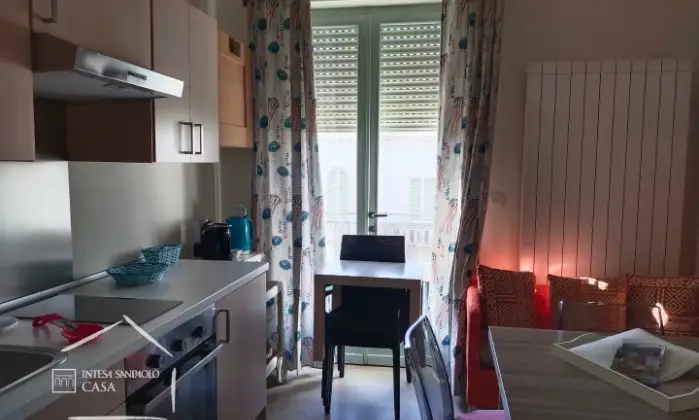 Rexer-VIAREGGIO-Palazzina-cielo-terra-composta-da-tre-unit-immobiliari-Cucina