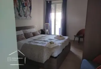 Rexer-VIAREGGIO-Palazzina-cielo-terra-composta-da-tre-unit-immobiliari-CameraDaLetto