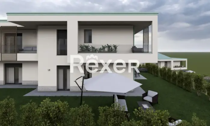 Rexer-CAPIAGO-INTIMIANO-Bilocale-con-terrazzo-e-sottotetto-Nuova-Costruzione-Giardino