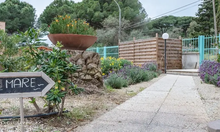 Rexer-CAPOLIVERI-Residence-costituito-da-unit-immobiliari-con-spazi-esterni-parcheggio-e-zone-comuni-Giardino