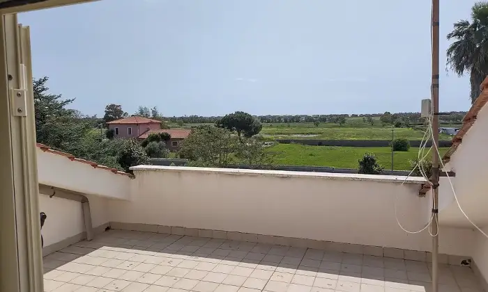 Rexer-ARDEA-Ardea-via-Pratica-di-Mare-Altro