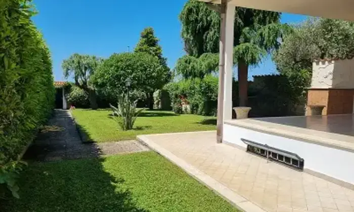 Rexer-ARDEA-Ardea-via-Pratica-di-Mare-Altro
