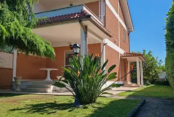 Rexer-ARDEA-Ardea-via-Pratica-di-Mare-Altro
