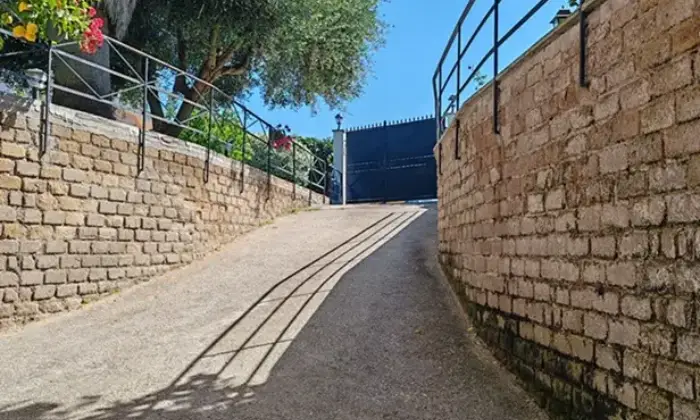 Rexer-ARDEA-Ardea-via-Pratica-di-Mare-Altro