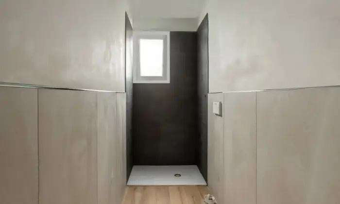 Rexer-CAMAIORE-locali-con-terrazzo-Altro