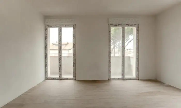 Rexer-CAMAIORE-locali-con-terrazzo-Altro