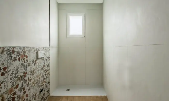 Rexer-CAMAIORE-locali-con-terrazzo-Altro
