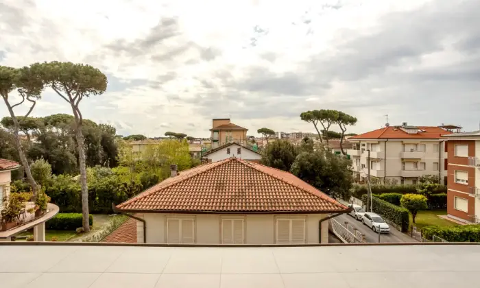 Rexer-CAMAIORE-locali-con-terrazzo-Altro