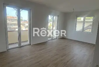 Rexer-CAMAIORE-locali-con-terrazzo-Altro
