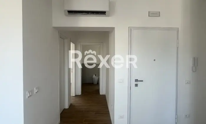 Rexer-CAMAIORE-locali-con-terrazzo-Altro