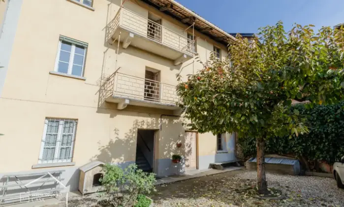 Rexer-ALMESE-Villa-storica-in-stile-Liberty-Giardino