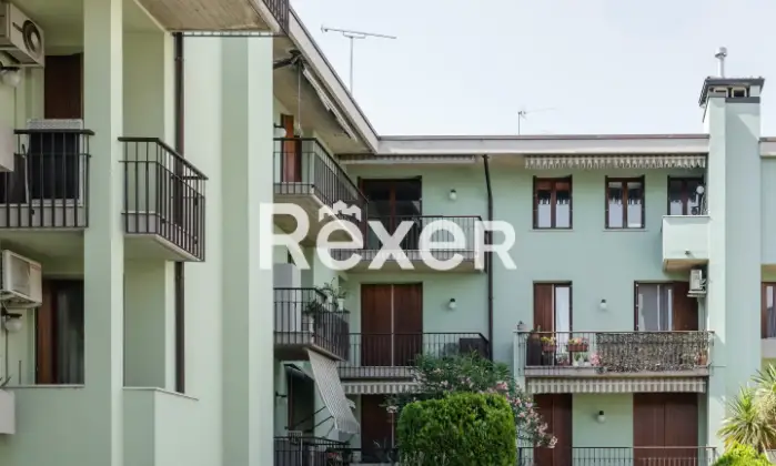 Rexer-DESENZANO-DEL-GARDA-Plurilocale-vista-lago-Altro