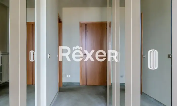 Rexer-DESENZANO-DEL-GARDA-Plurilocale-vista-lago-Altro