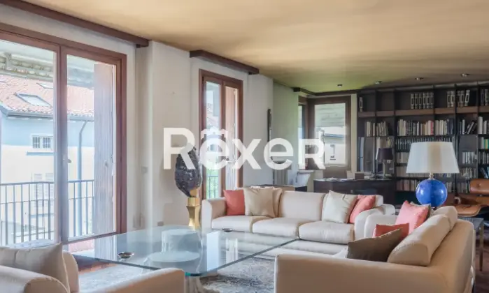 Rexer-DESENZANO-DEL-GARDA-Plurilocale-vista-lago-Salone