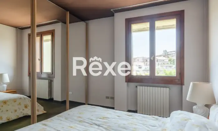 Rexer-DESENZANO-DEL-GARDA-Plurilocale-vista-lago-Altro