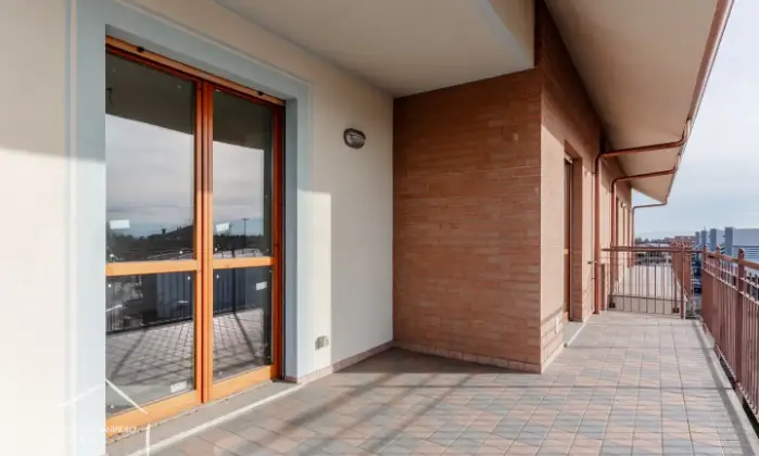 Rexer-CIRIE-Trilocale-ultimo-piano-con-terrazzo-Altro