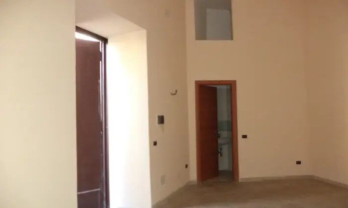 Rexer-Mugnano-di-Napoli-Offro-in-fitto-luminosissimo-locale-commerciale-Altro