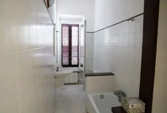 Rexer-Cecina-Prestigioso-appartamento-per-ufficiostudio-in-centro-a-Cecina-LI-Bagno
